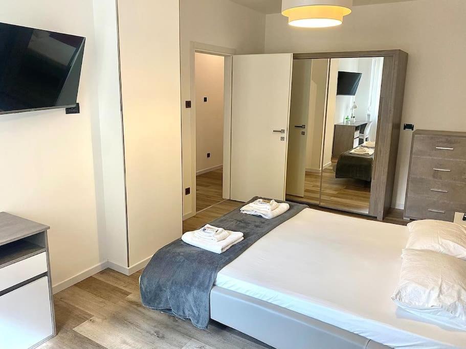 10Min From Center, 3 Bedroom Apartment With Balcony Trient Exterior foto